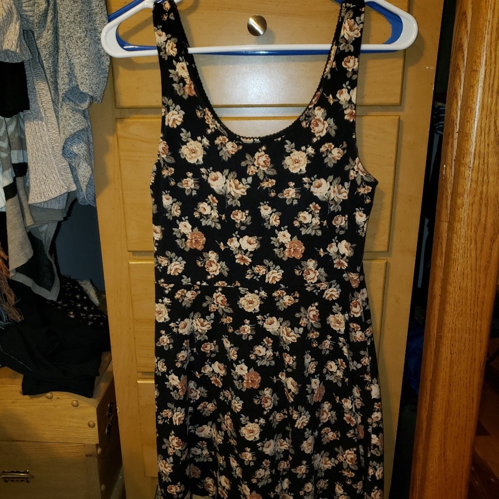 Forever 21 Short Floral Dress Medium